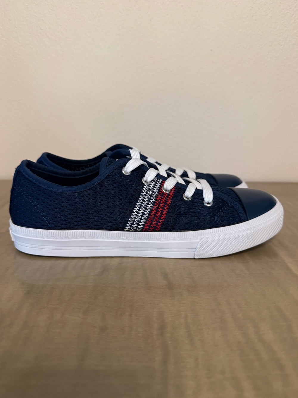 Tommy Hilfiger Red White And Blue Sneakers Fourth Of July Size 7.5 - Picture 4 of 16